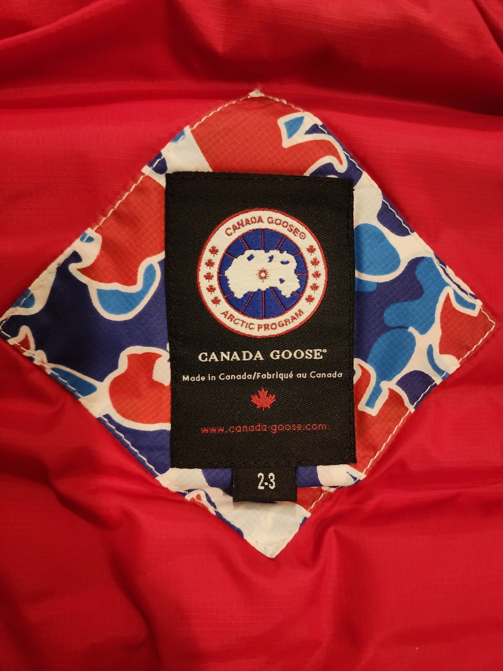 Canada Goose Kids Puffer Vest in Red, Blue & White Bear Print - Picture 5 of 8